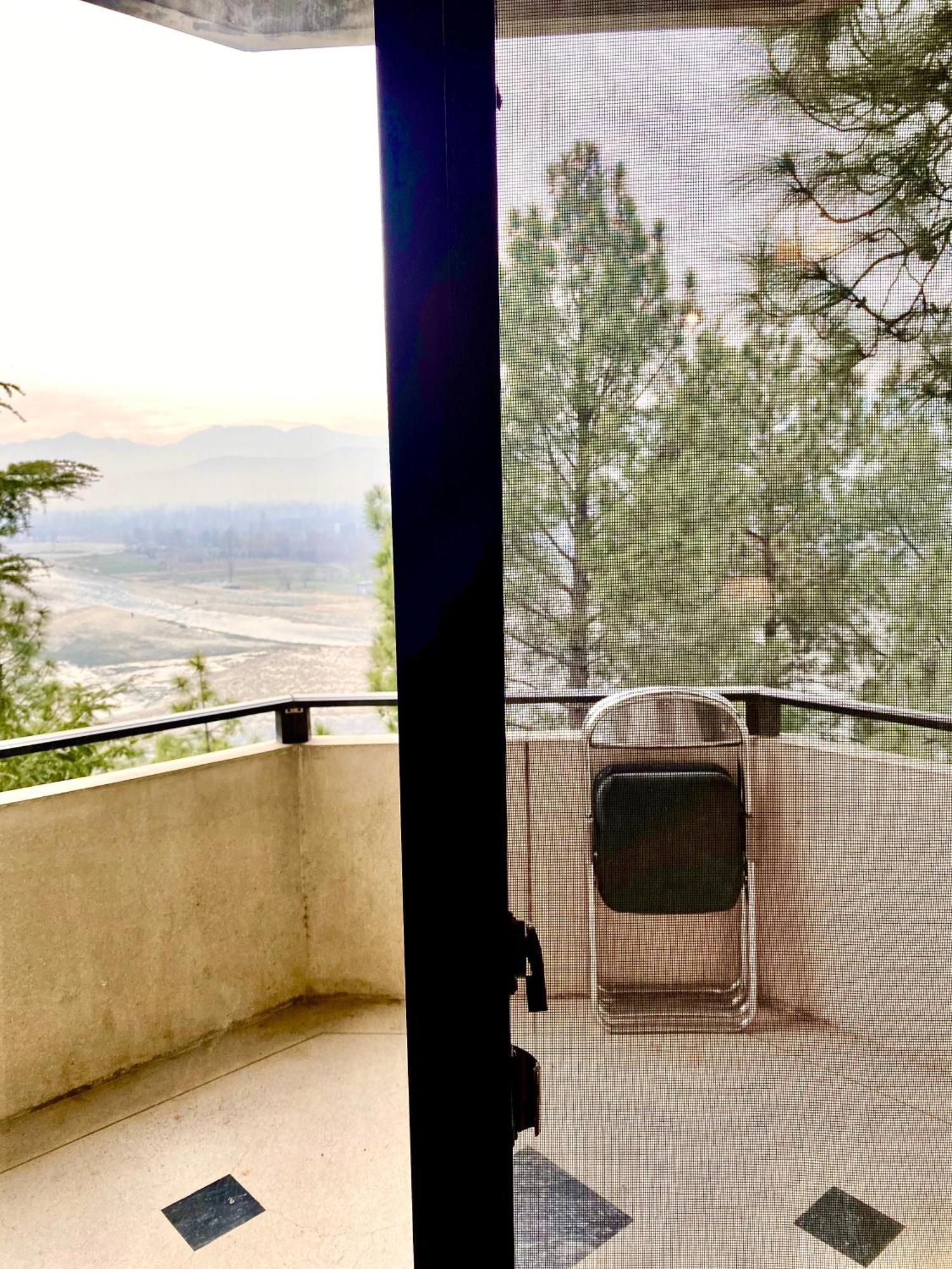 Rock City Resort Mingora Ngoại thất bức ảnh