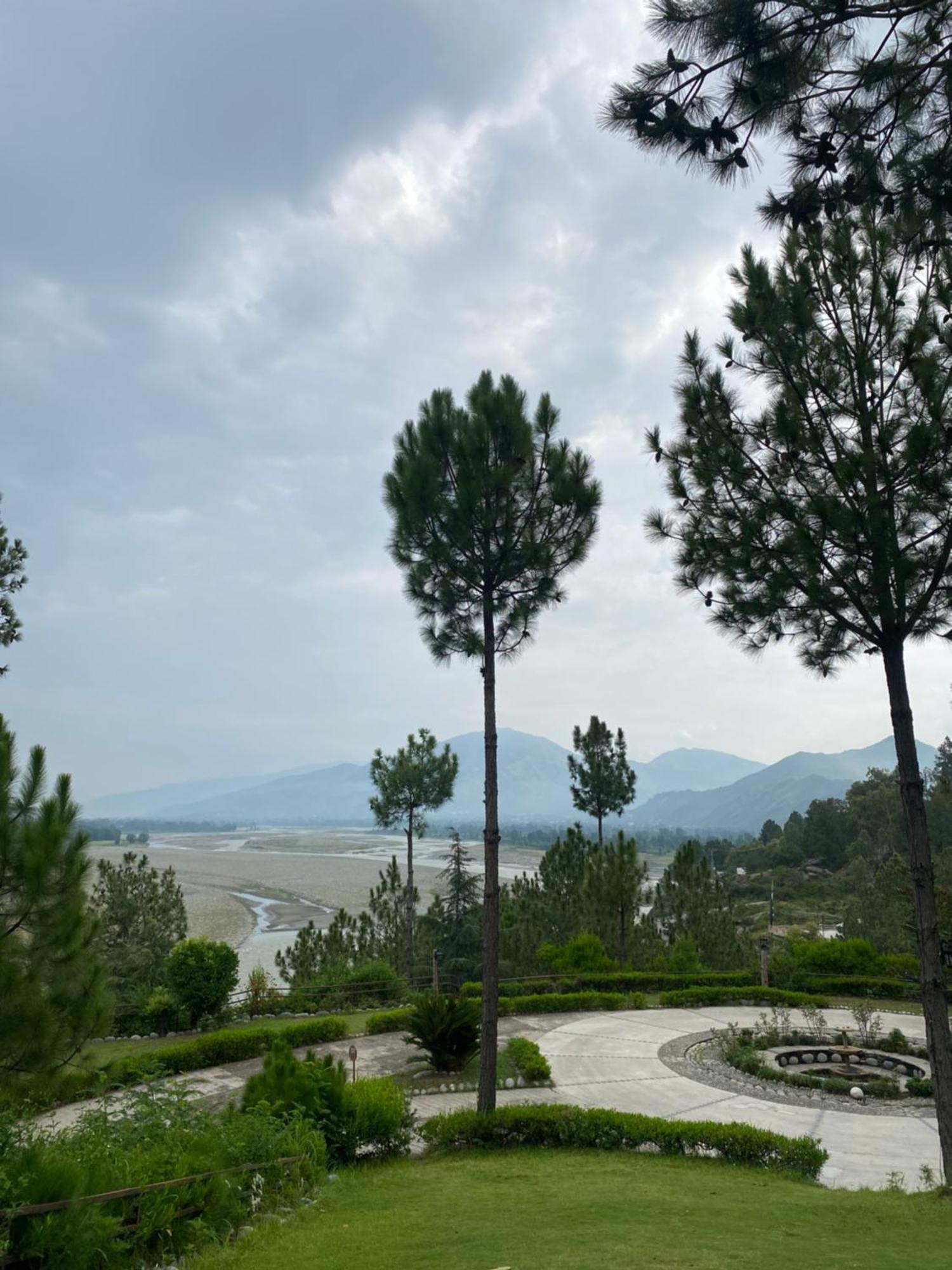 Rock City Resort Mingora Ngoại thất bức ảnh