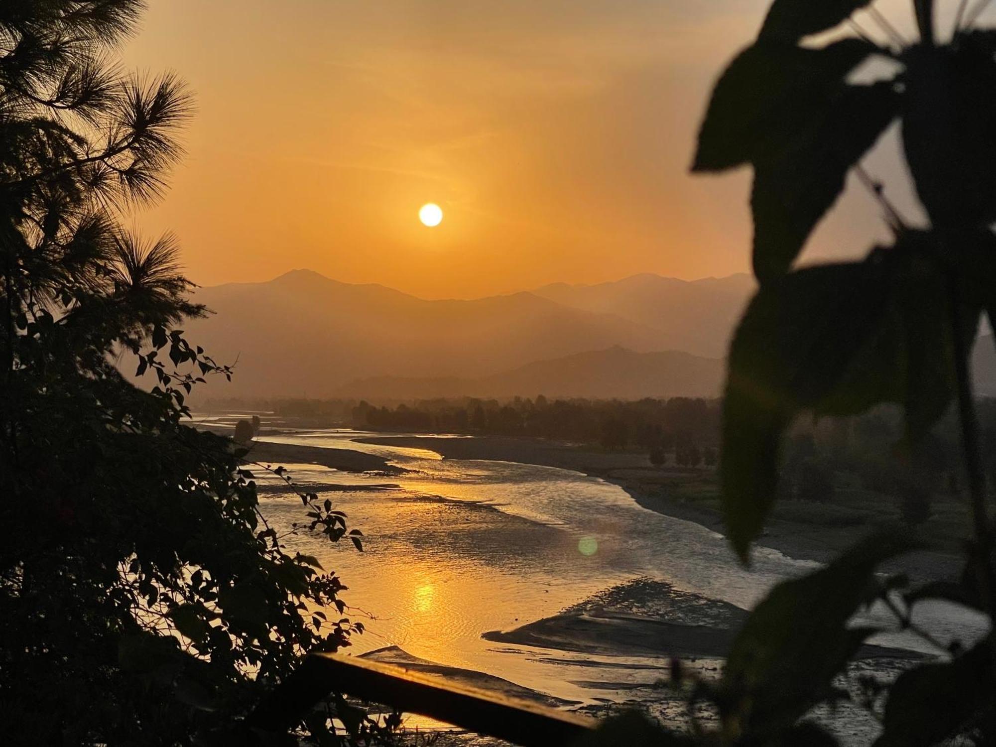 Rock City Resort Mingora Ngoại thất bức ảnh