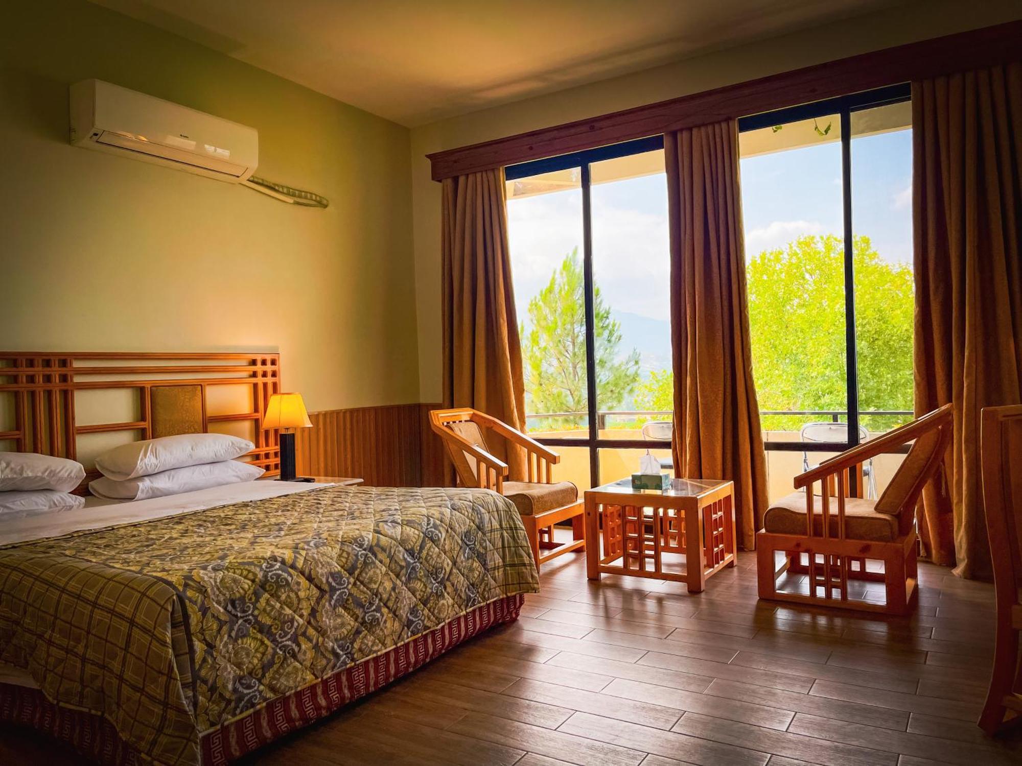 Rock City Resort Mingora Ngoại thất bức ảnh