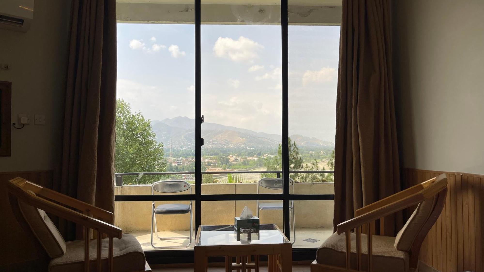 Rock City Resort Mingora Ngoại thất bức ảnh