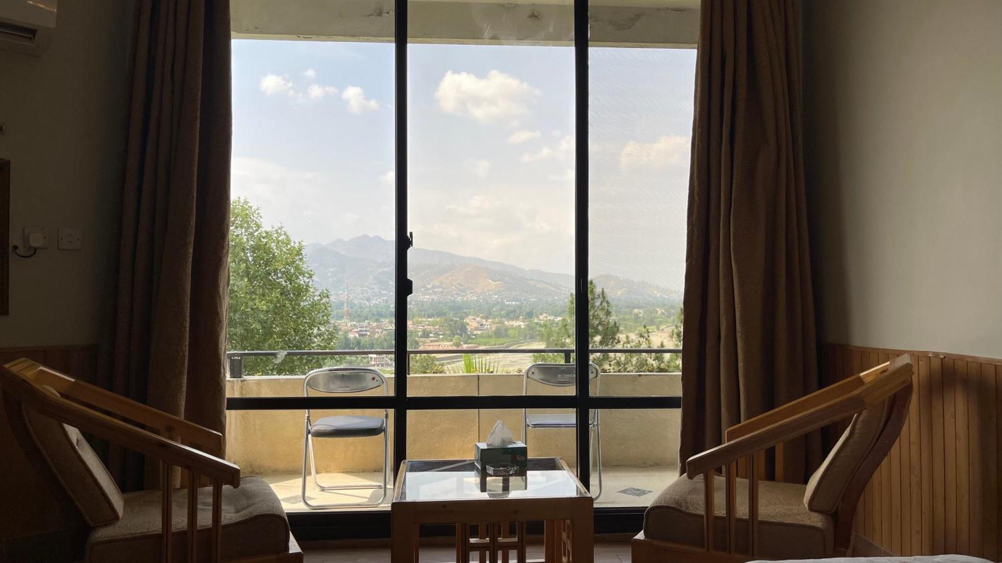 Rock City Resort Mingora Ngoại thất bức ảnh