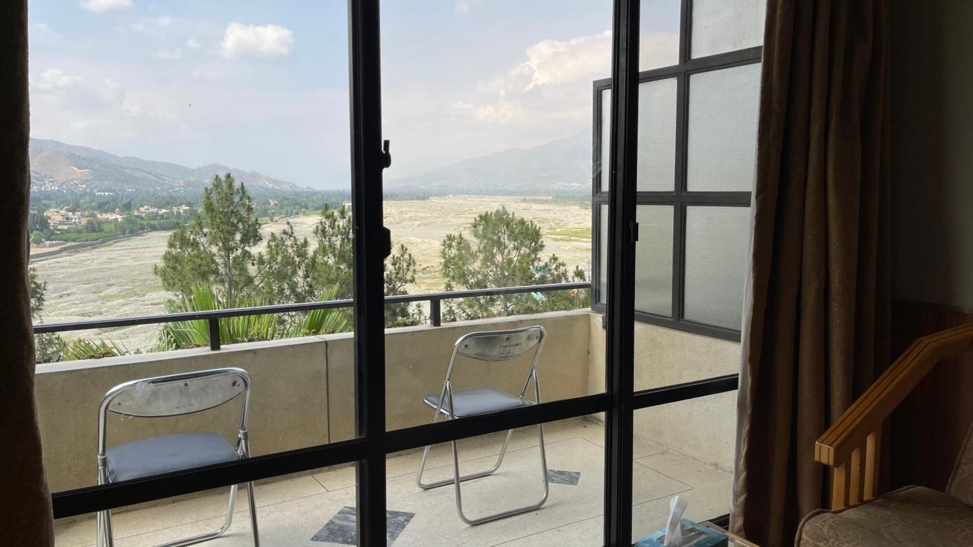 Rock City Resort Mingora Ngoại thất bức ảnh