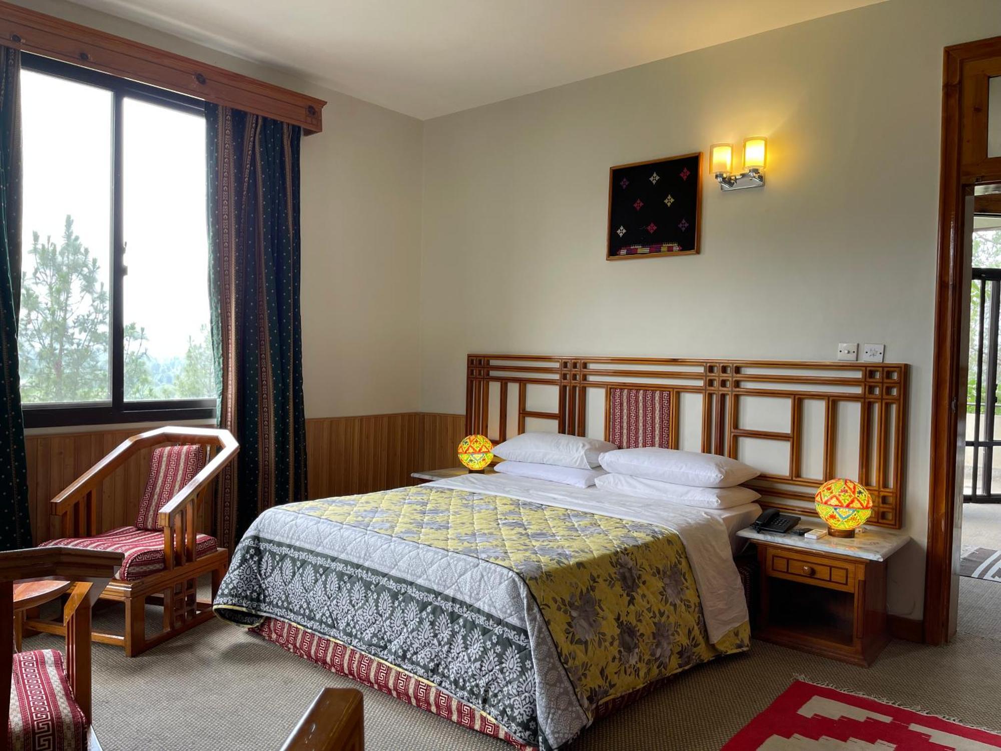 Rock City Resort Mingora Ngoại thất bức ảnh