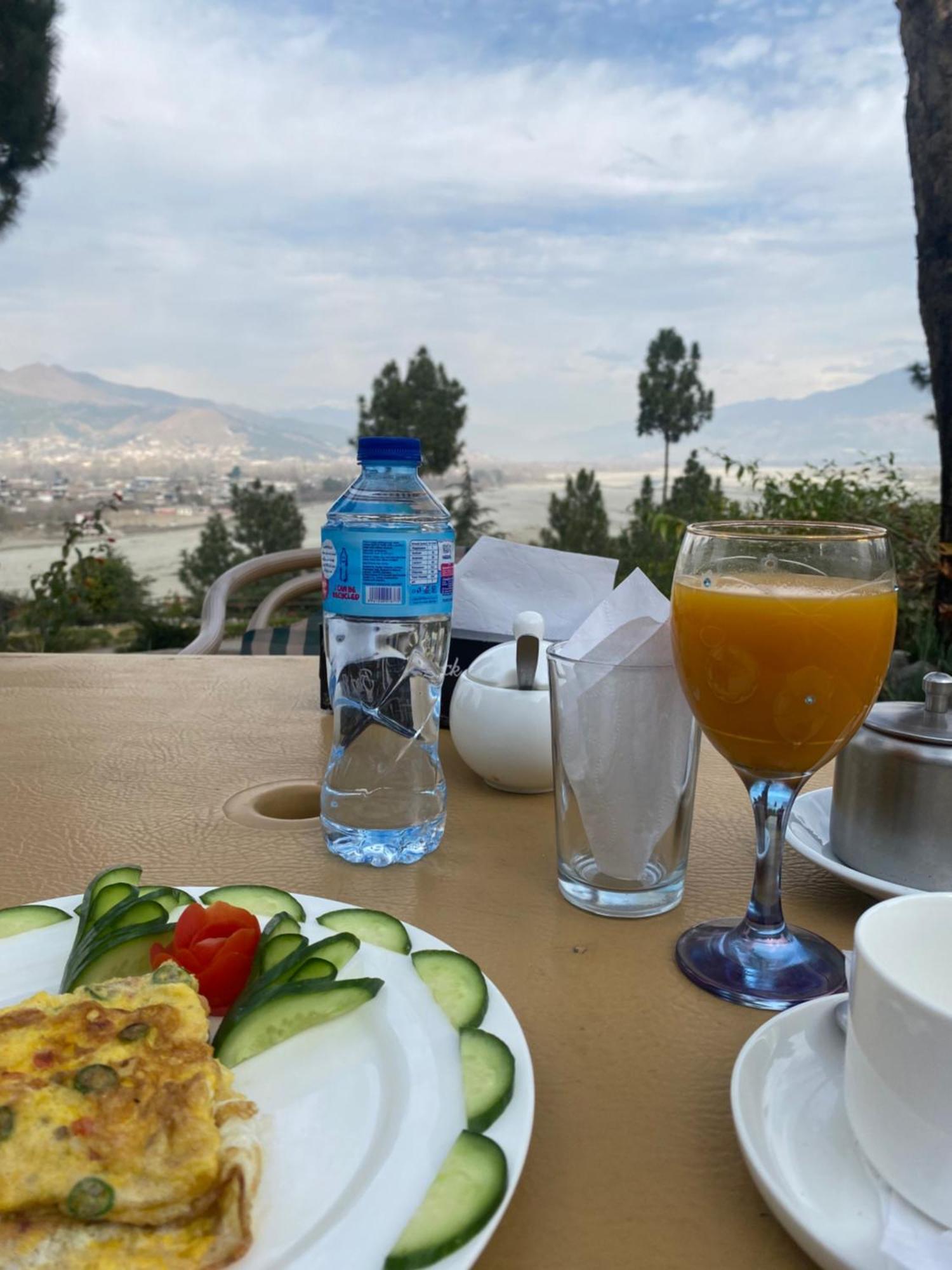 Rock City Resort Mingora Ngoại thất bức ảnh