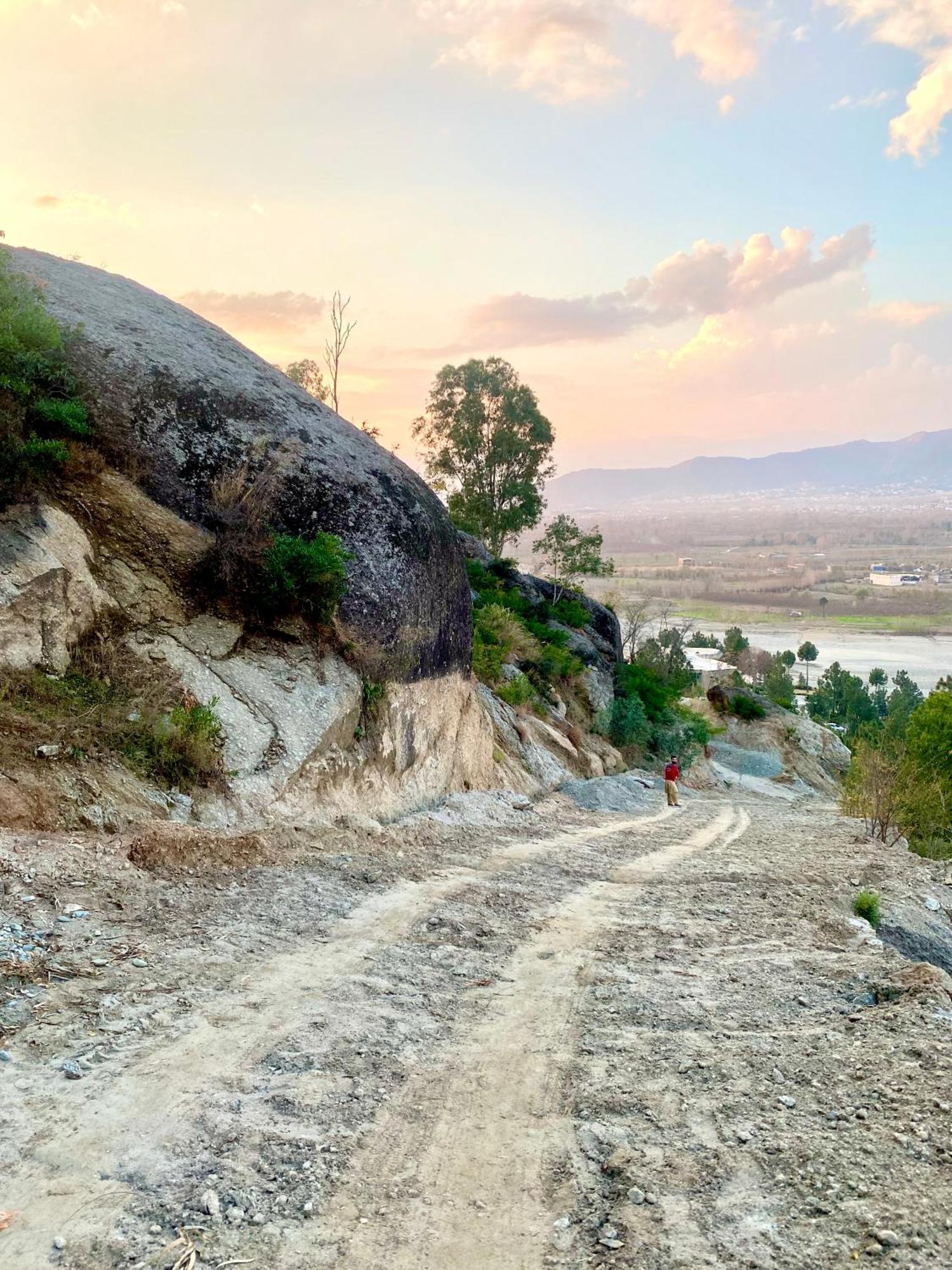 Rock City Resort Mingora Ngoại thất bức ảnh