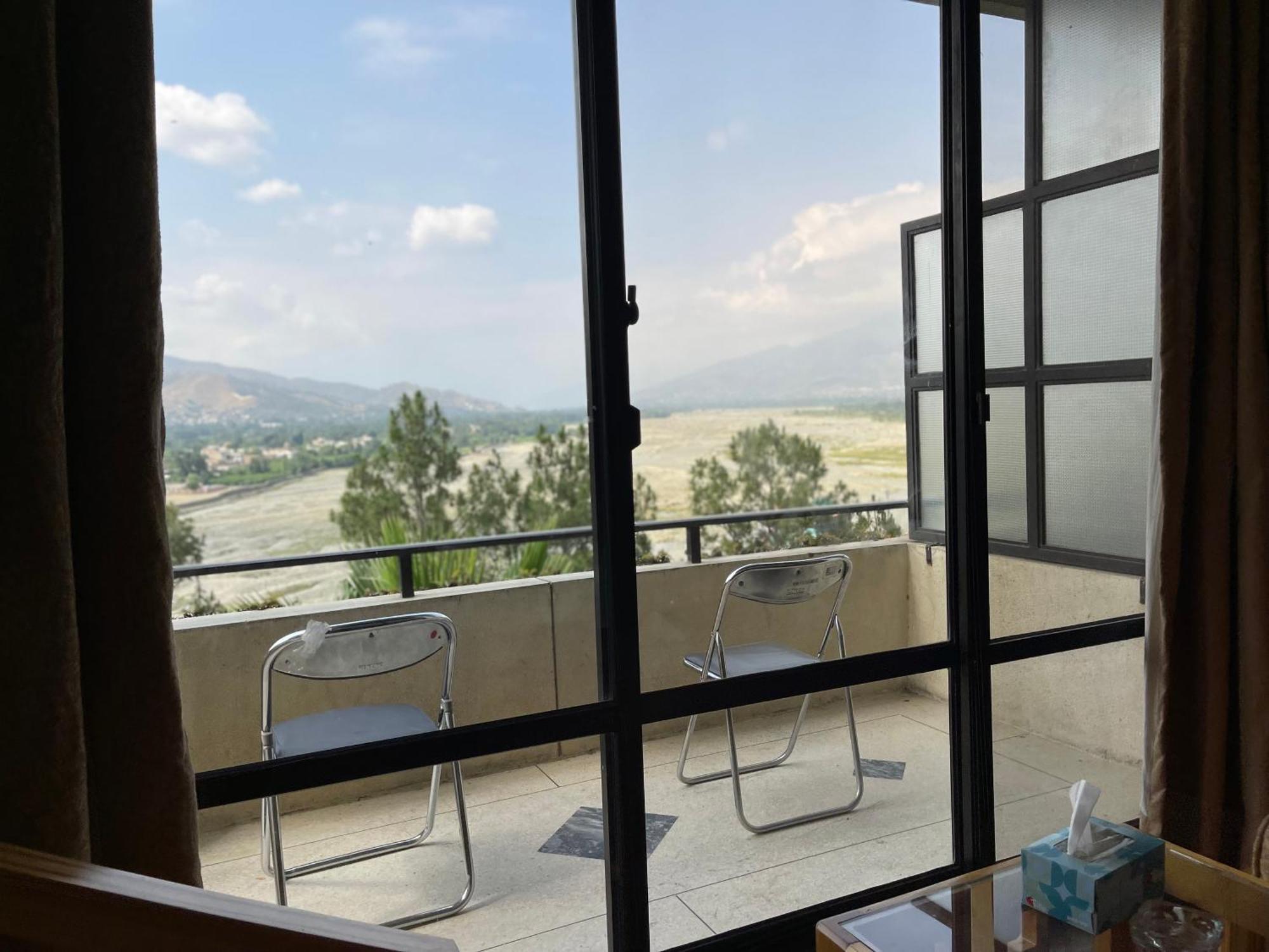 Rock City Resort Mingora Ngoại thất bức ảnh