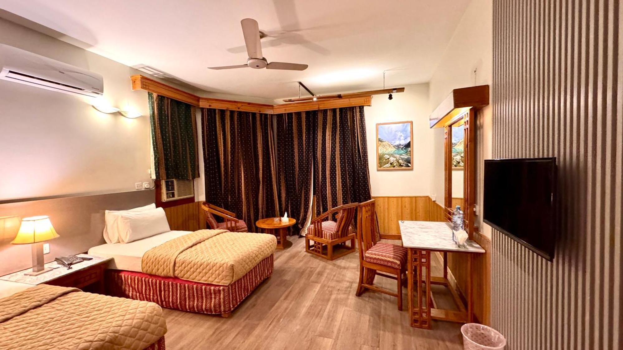 Rock City Resort Mingora Ngoại thất bức ảnh
